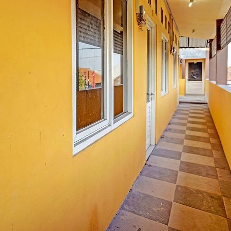 Hotel Spot On 91595 Sruni Syariah Gedangan Exterior foto