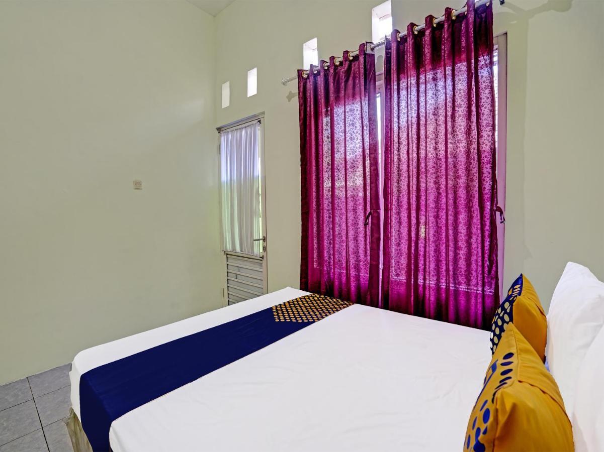 Hotel Spot On 91595 Sruni Syariah Gedangan Exterior foto