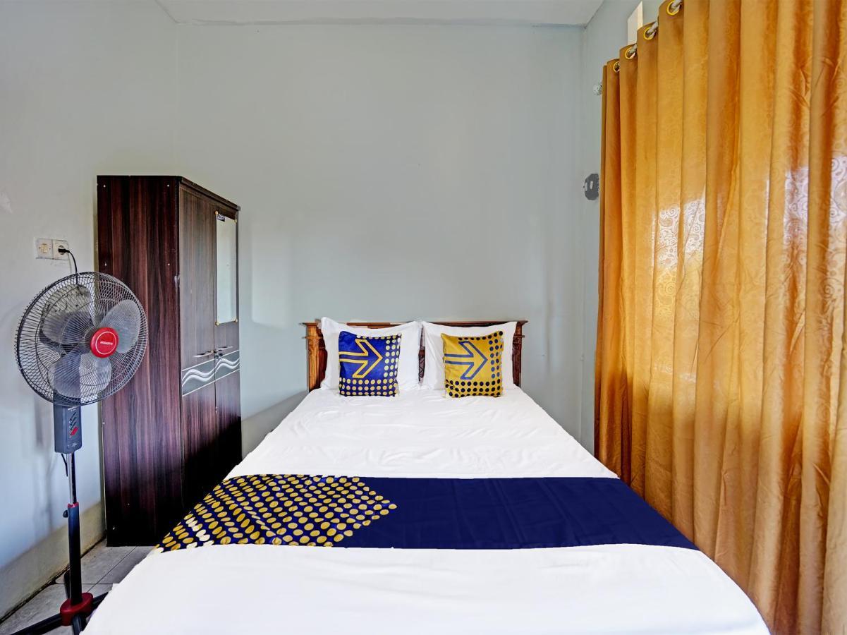 Hotel Spot On 91595 Sruni Syariah Gedangan Exterior foto