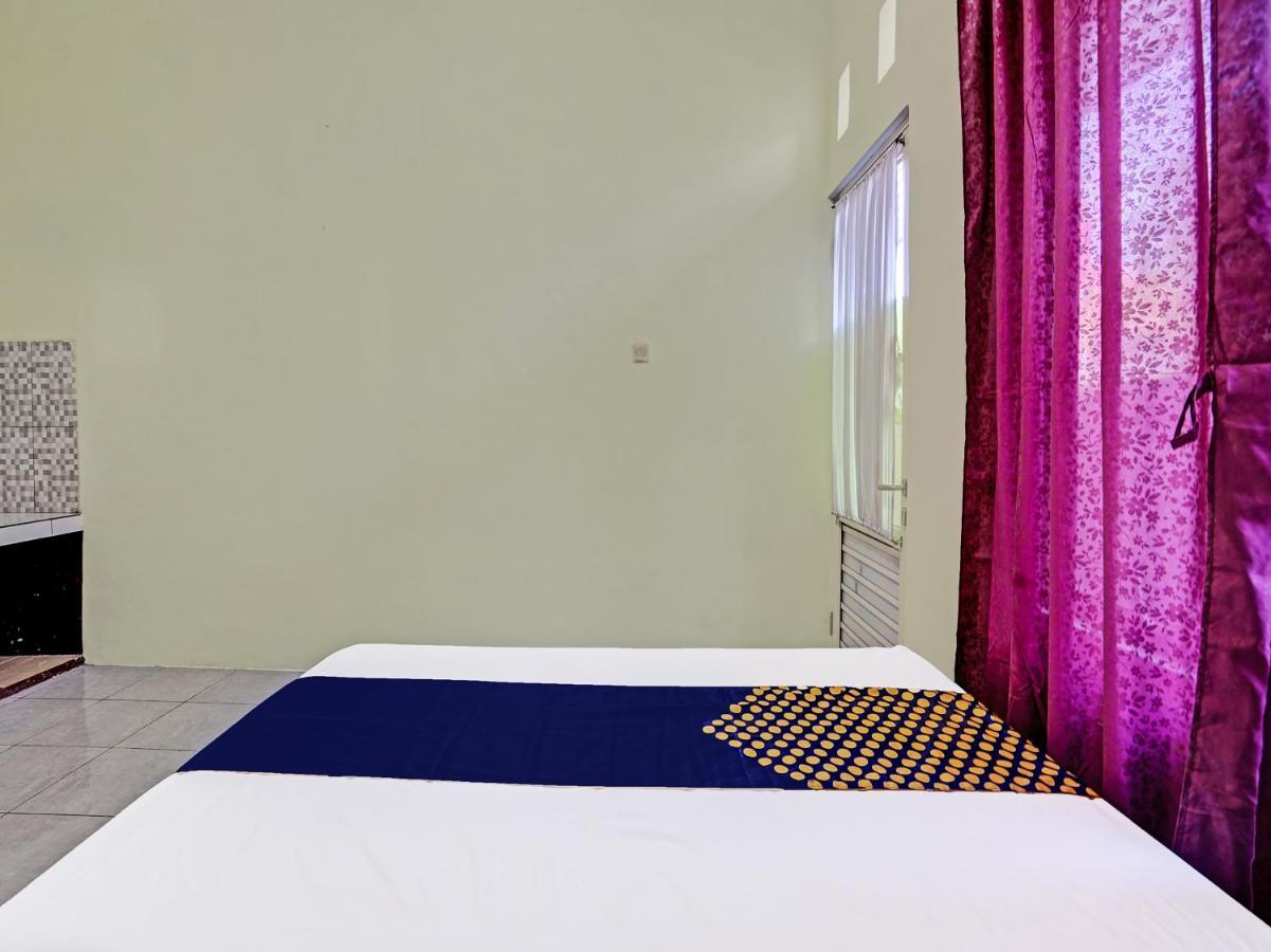 Hotel Spot On 91595 Sruni Syariah Gedangan Exterior foto